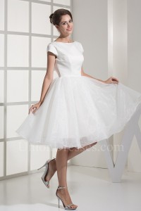 Modest Ball Gown Scoop Short Sleeve White Organza Beach Destination Wedding Dress