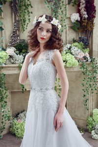 Modest A Line V Neck Tulle Lace Applique Wedding Dress With Crystals Sash